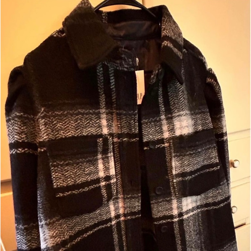 Wool GAP women’s shacket size XL and L.